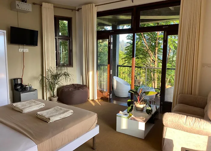 Star Gaze Lodge